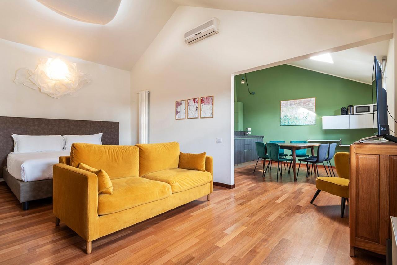 Easyhomes Duomo View มิลาน ภายนอก รูปภาพ