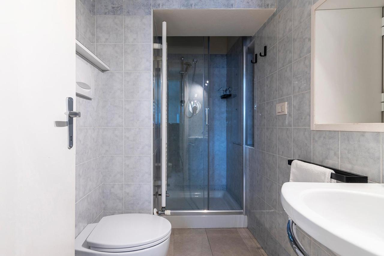 Easyhomes Duomo View มิลาน ภายนอก รูปภาพ